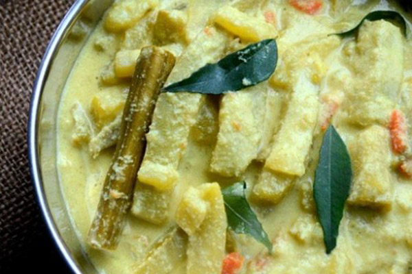 Avial-Kerala-Mixed-Vegetable-Curry-with-Coconut-and-Yogurt-Sauce-A-Kerala-Sadya-Recipe-Veg